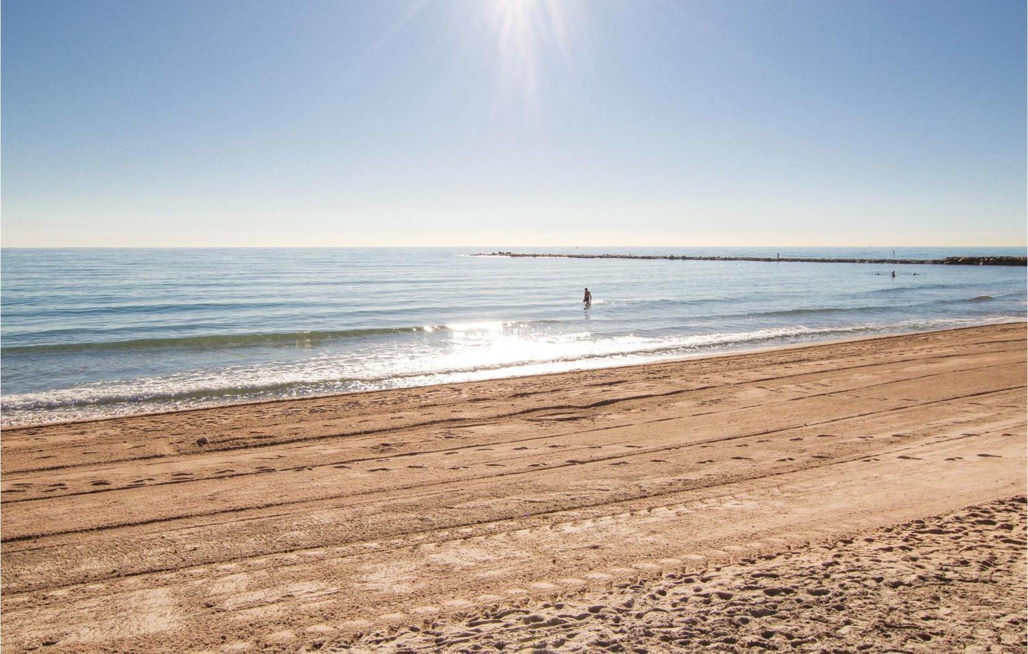 Gorgeous Apartment In El Campello With Wifi מראה חיצוני תמונה